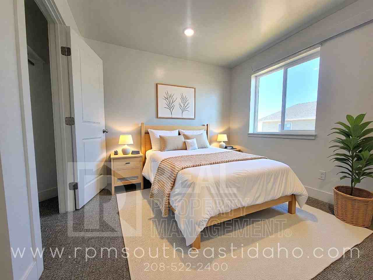 5938 Freedom - Photo 2 of 17
