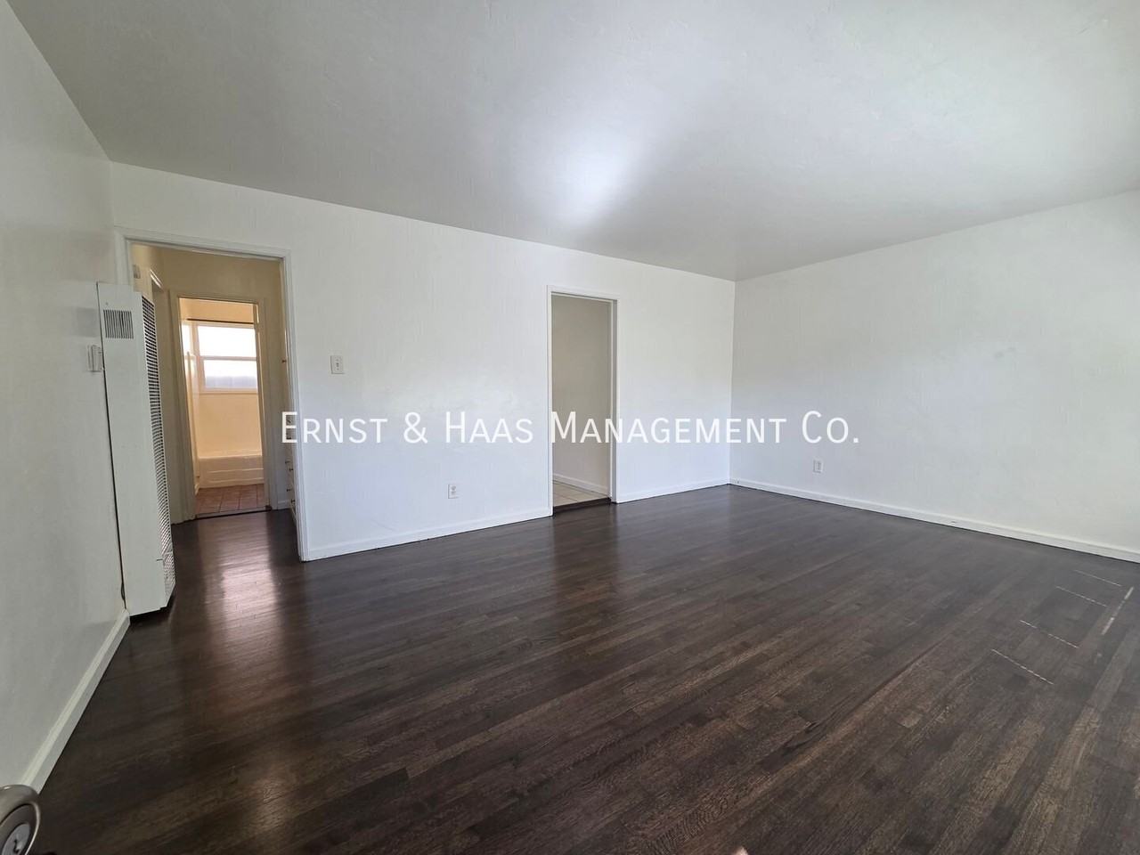 2117 Chestnut Ave #02 - Photo 2 of 11