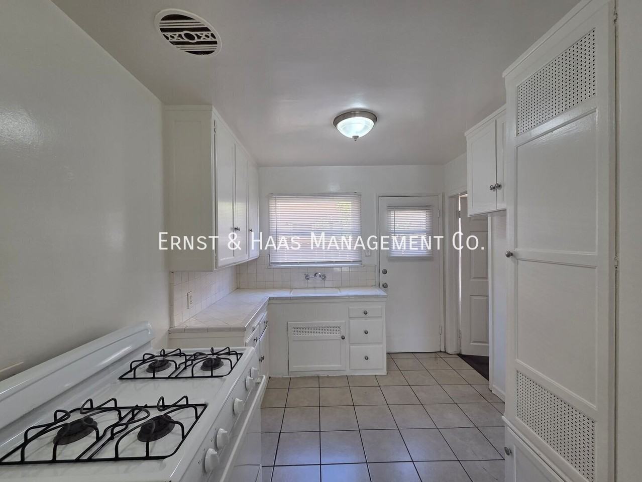 2117 Chestnut Ave #02 - Photo 5 of 11