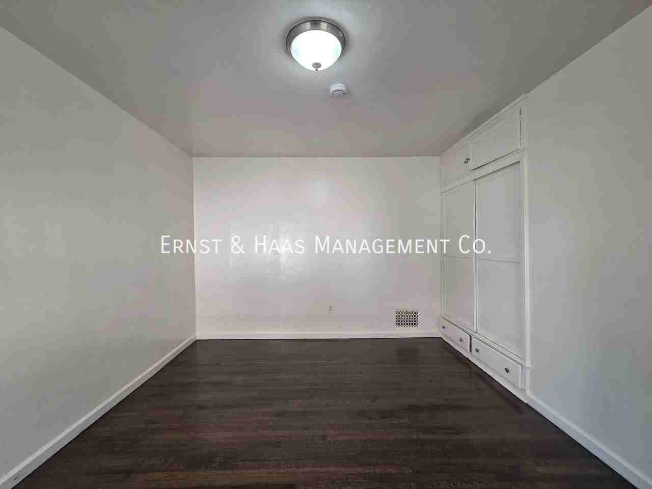 2117 Chestnut Ave #02 - Photo 7 of 11