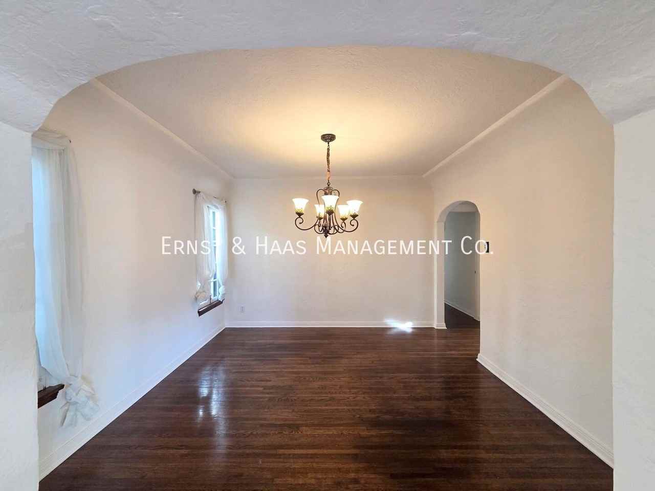 152 Granada Ave - Photo 7 of 27