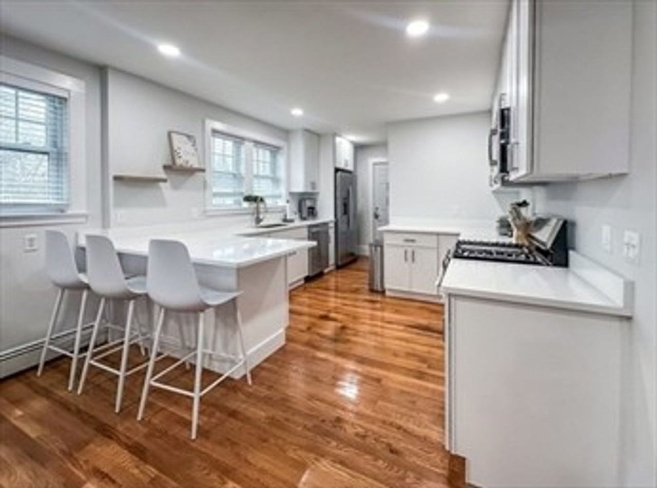 67 Saint James Cir - Photo 3 of 11