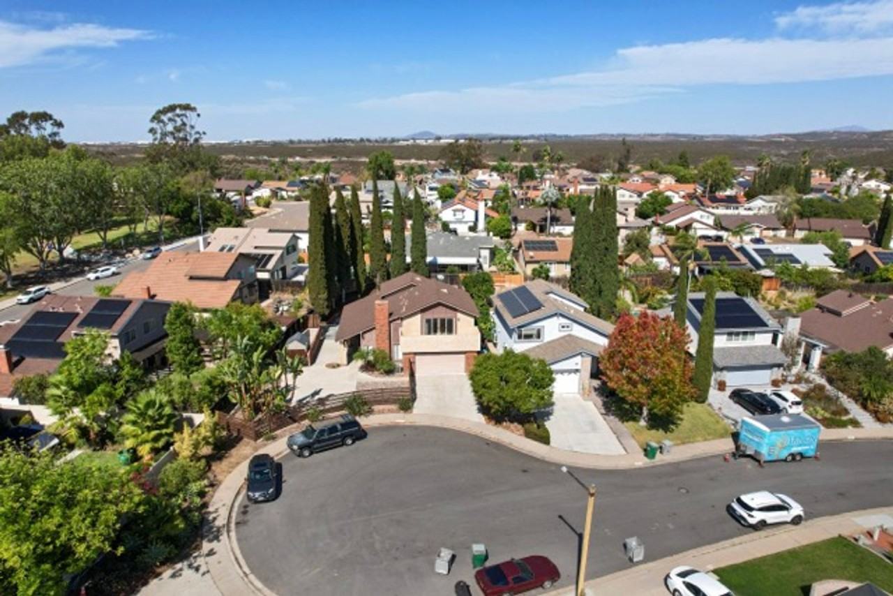 10308 Amaro Ct - Photo 4 of 45