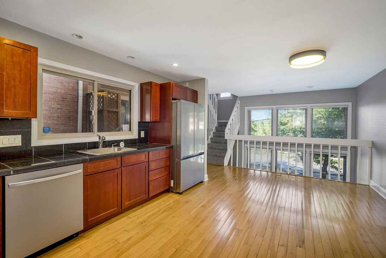 2132 Gilbert Ave - Photo 6 of 31