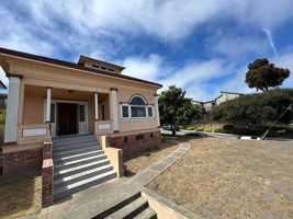 featured image of 499 Laine St