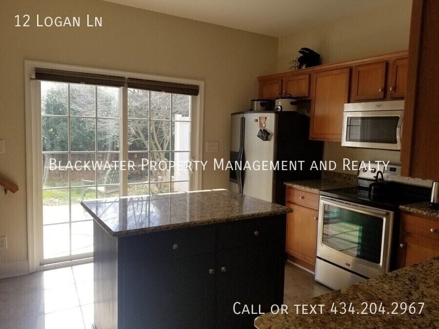 12 Logan Ln - Photo 5 of 12