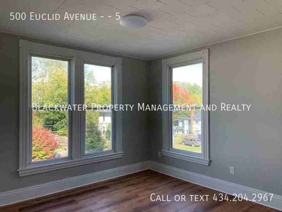 500 Euclid Ave #5 - Photo 6 of 14