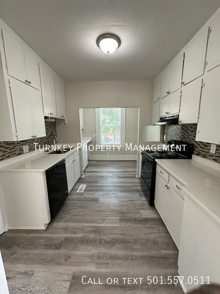 3600 W 10th St - Photo 4 of 15