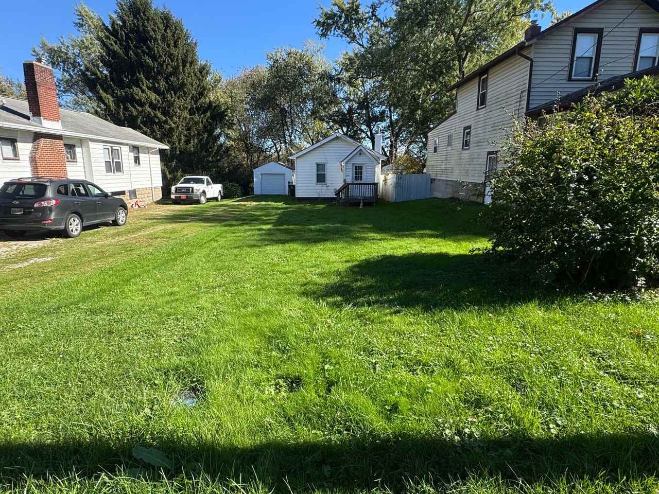 2541 Nesmith Lake Blvd - Photo 2 of 13