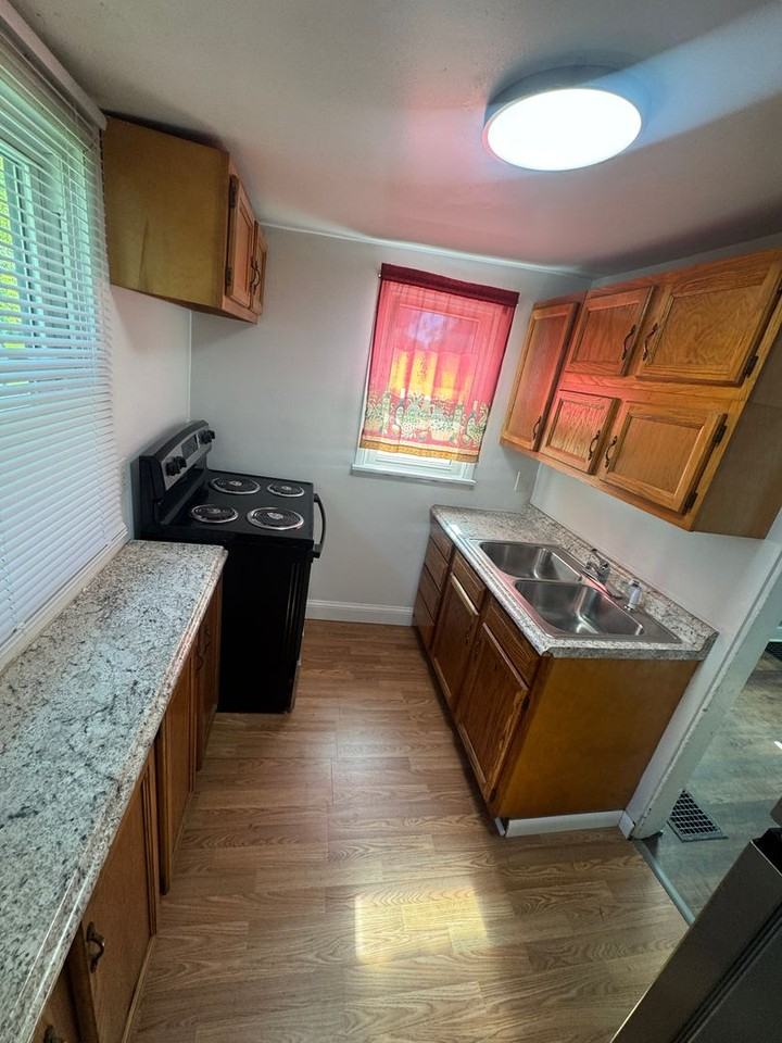 2541 Nesmith Lake Blvd - Photo 5 of 13