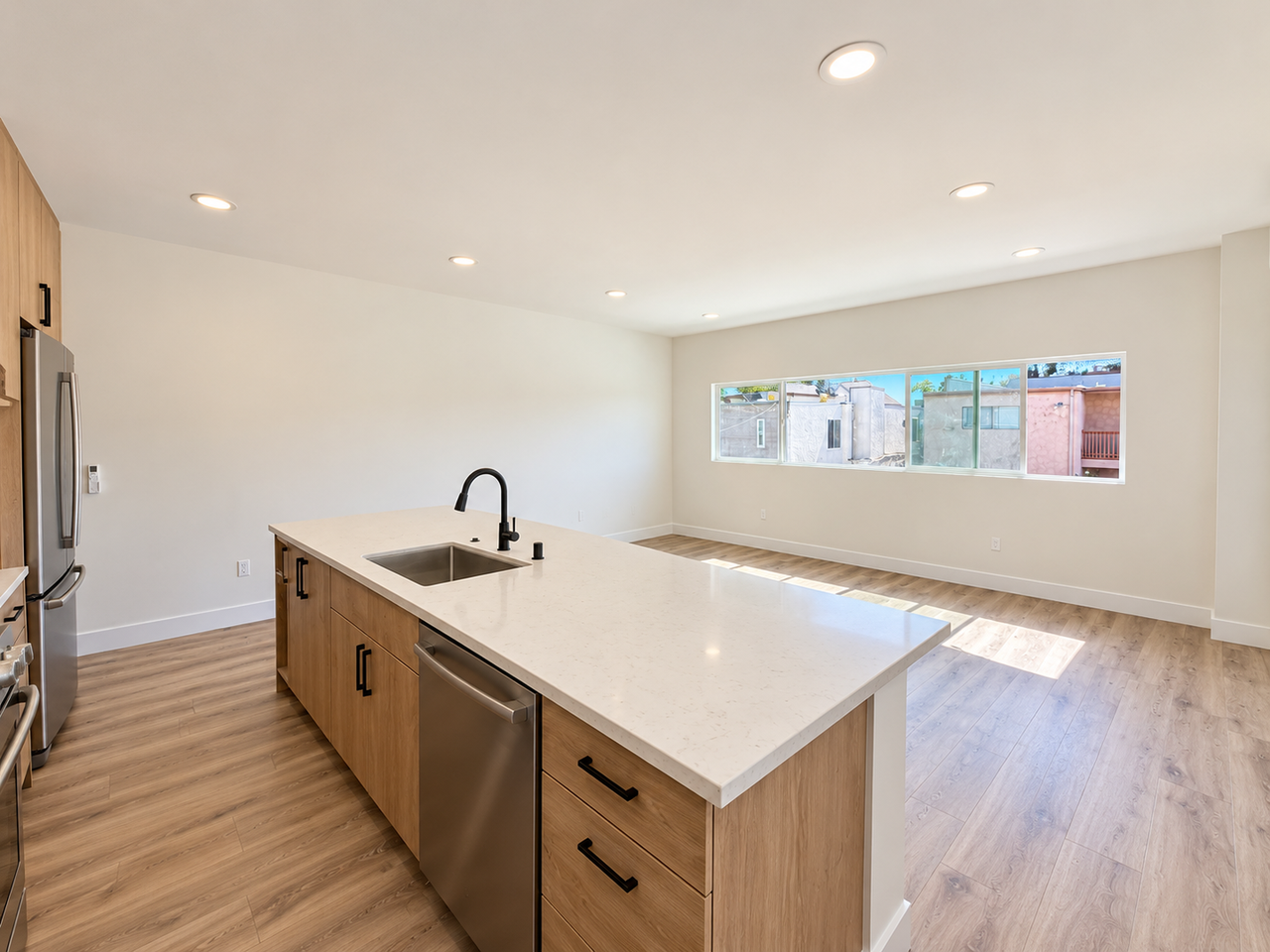2149 Balboa Ave - Photo 3 of 11