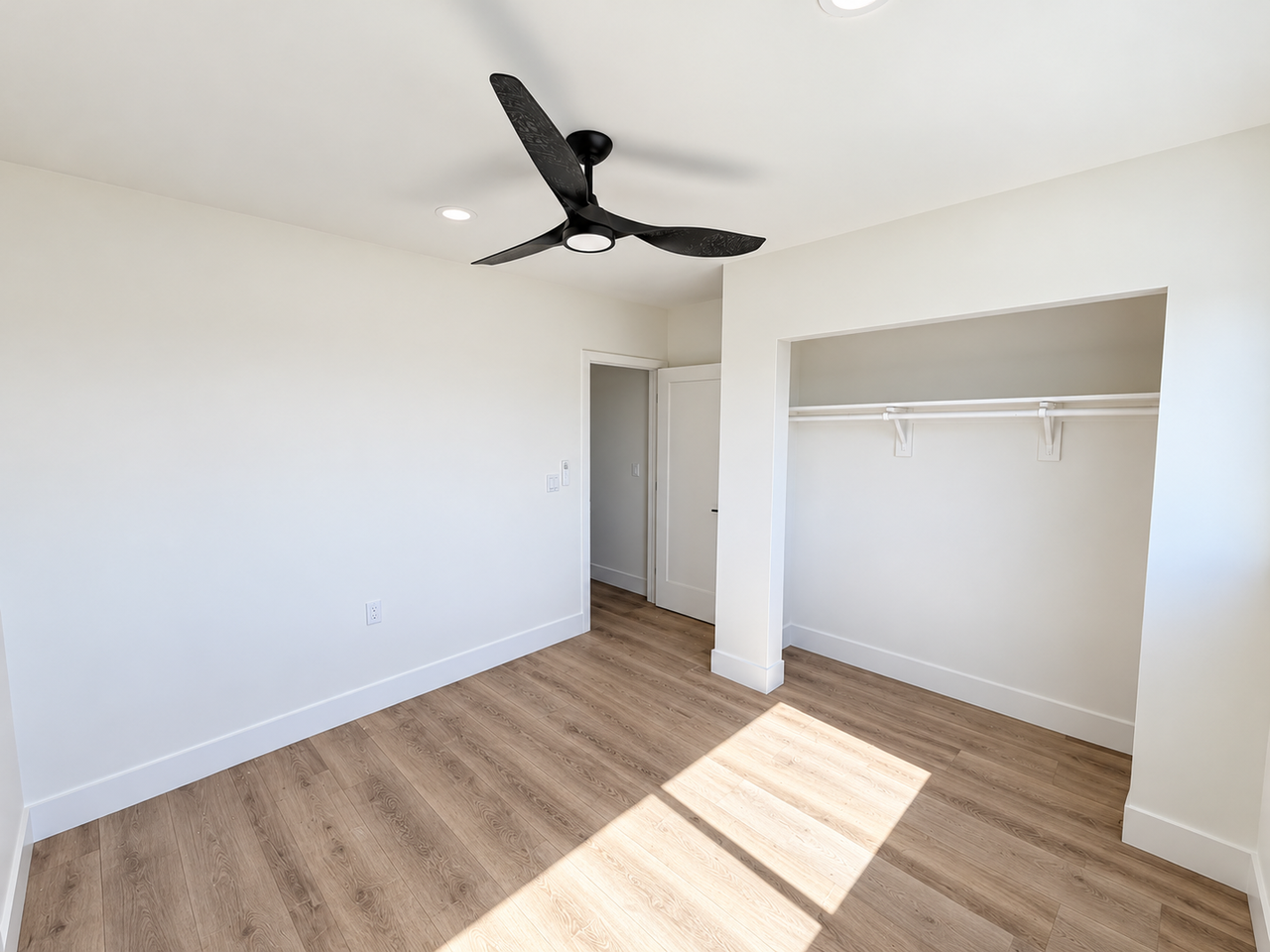 2149 Balboa Ave - Photo 5 of 11