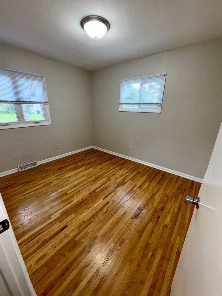 3311 Pridemore Dr - Photo 6 of 11