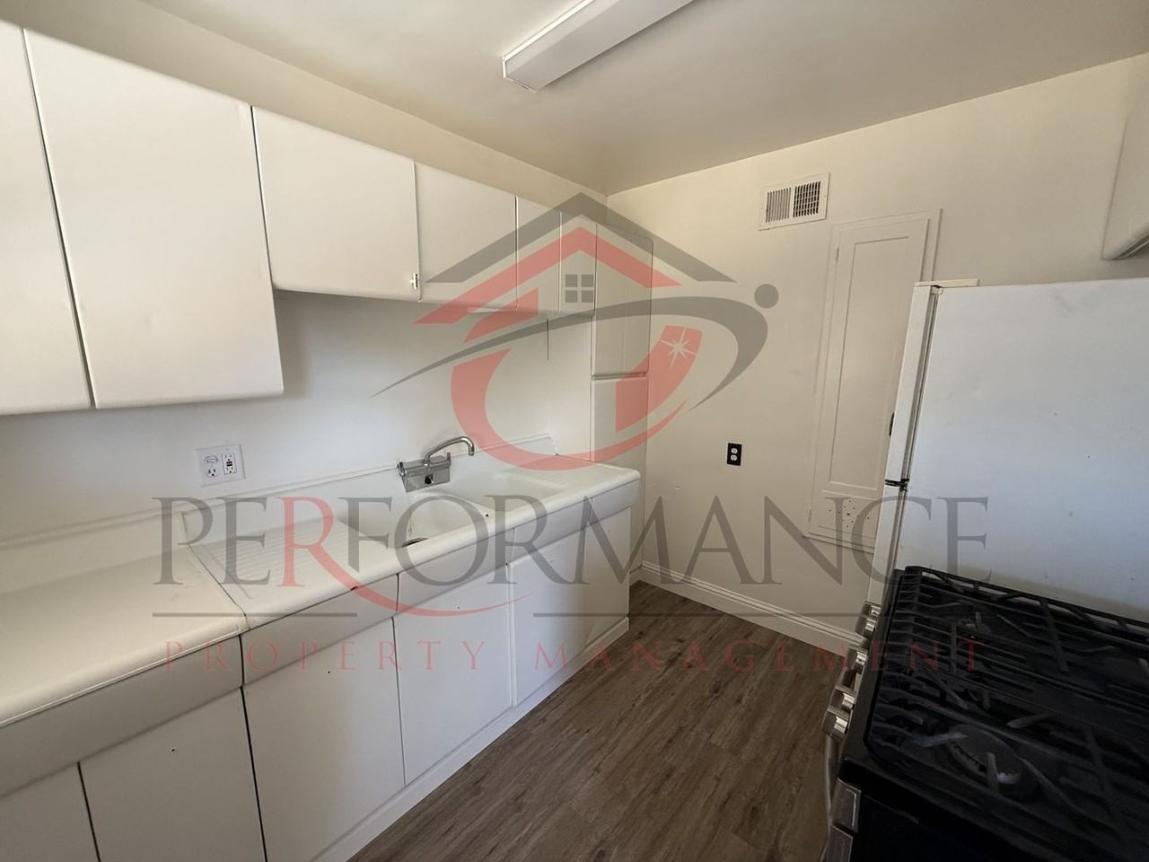 103 Lexington Ave - Photo 4 of 14