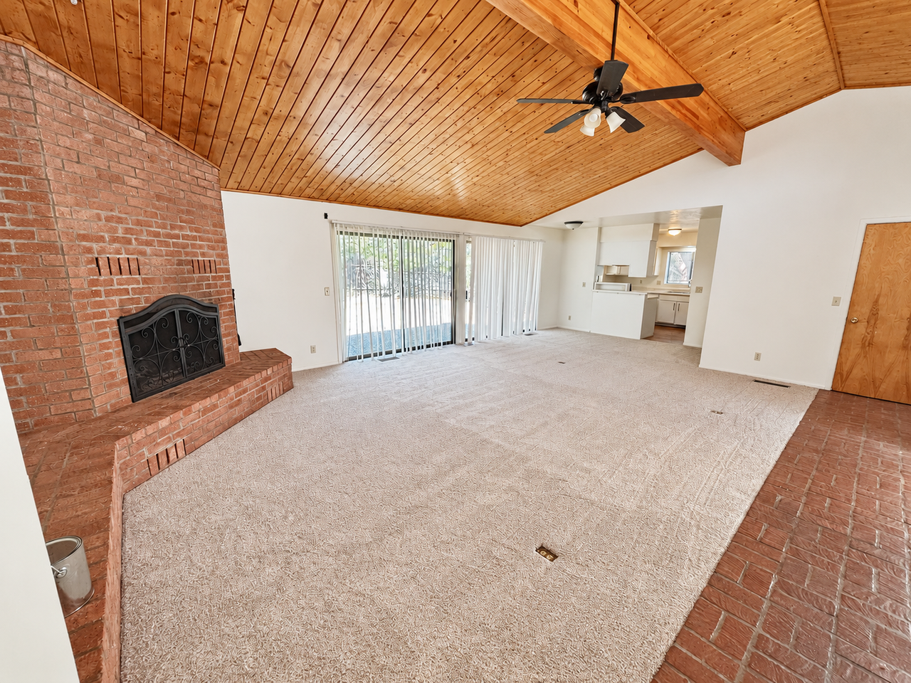 35 Edgewood Cir - Photo 5 of 32
