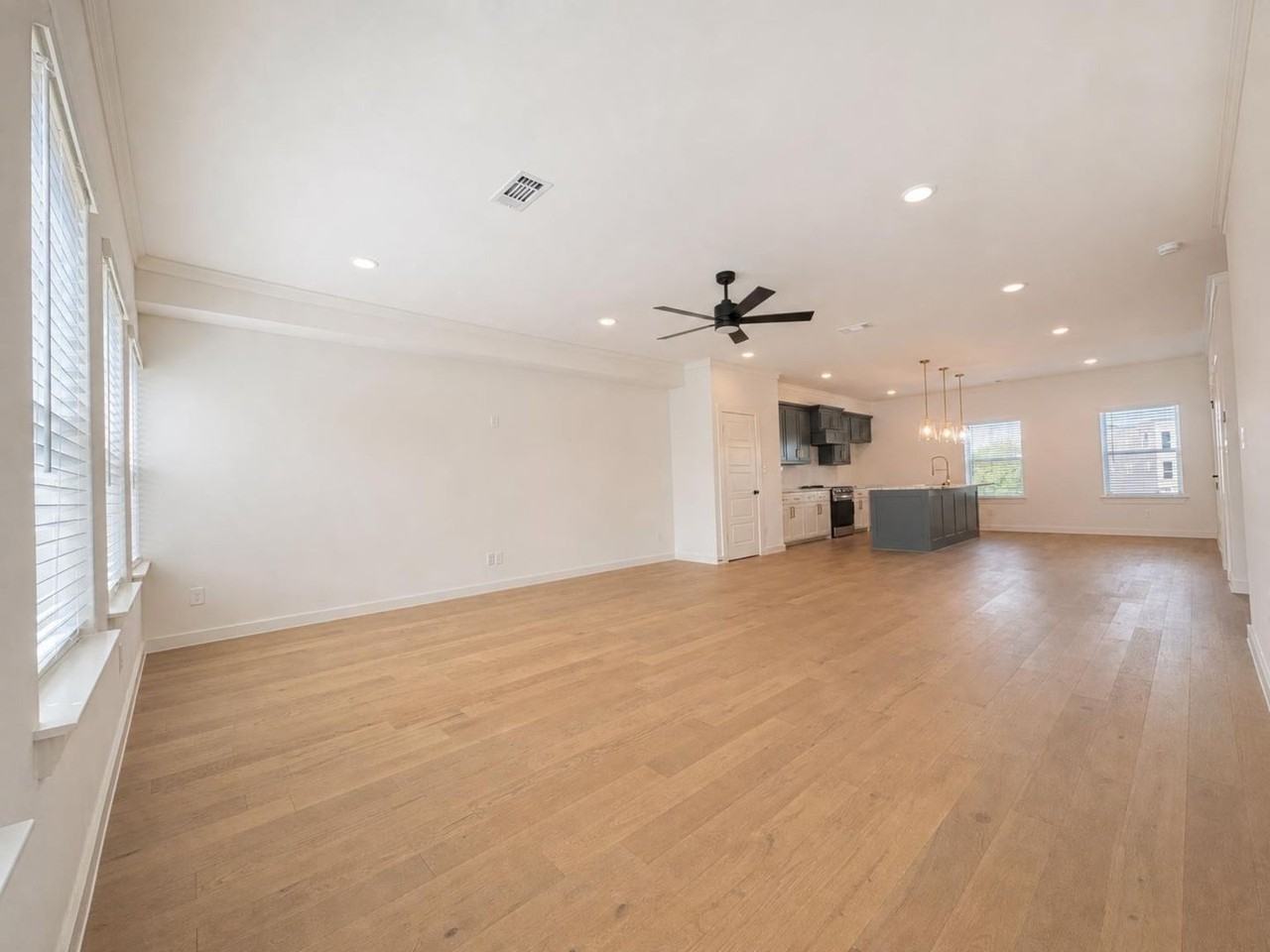 2737 Azalea Park Cir - Photo 7 of 21