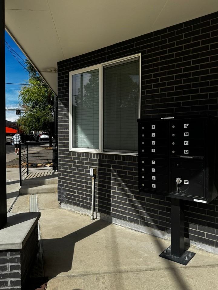 5161 W 10th Ave - Photo 7 of 14