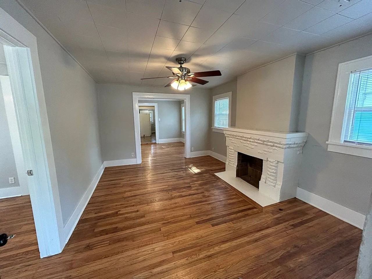 2512 E 11th Pl - Photo 7 of 14