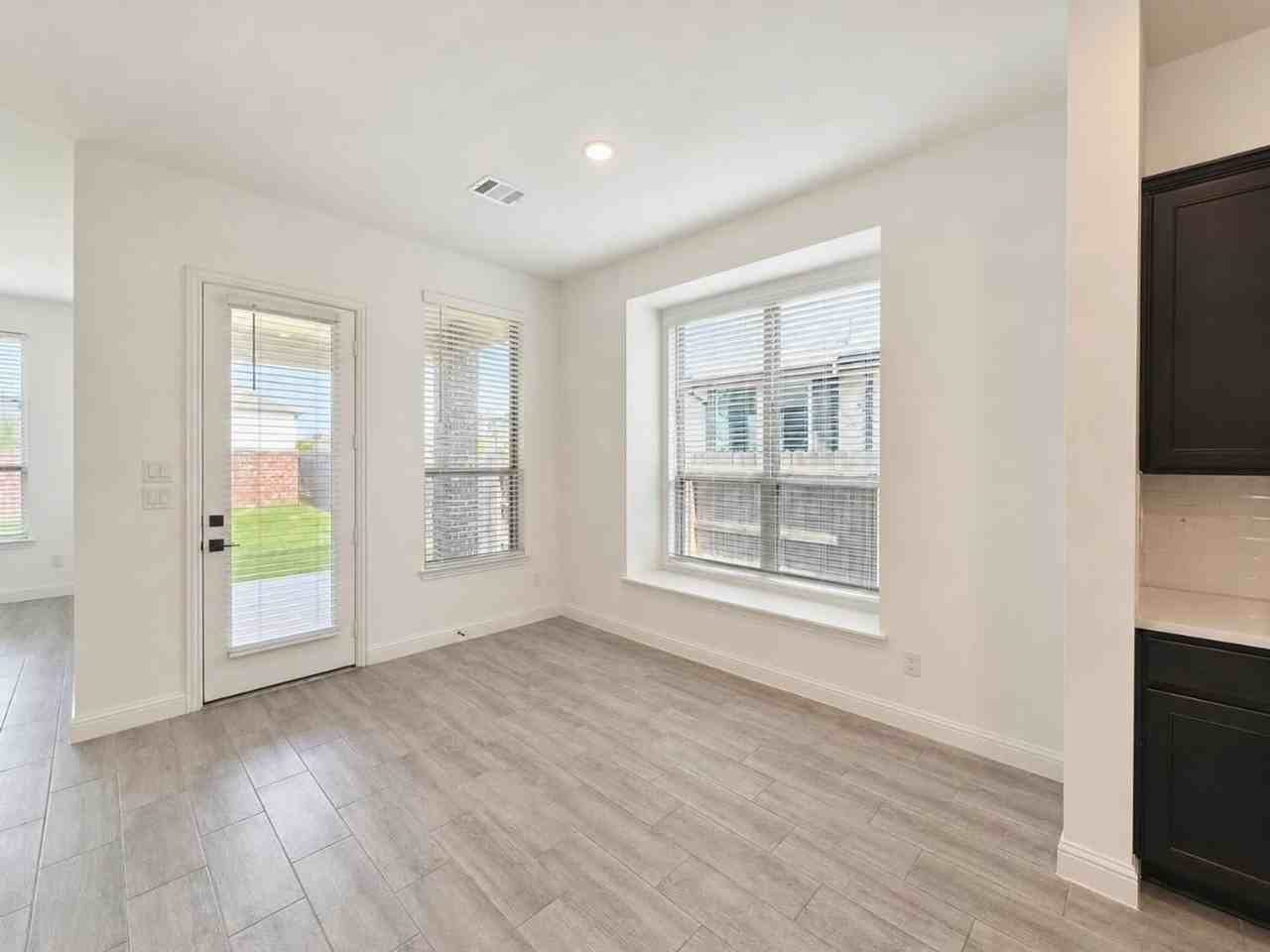 2004 Terra Rose Dr - Photo 6 of 37