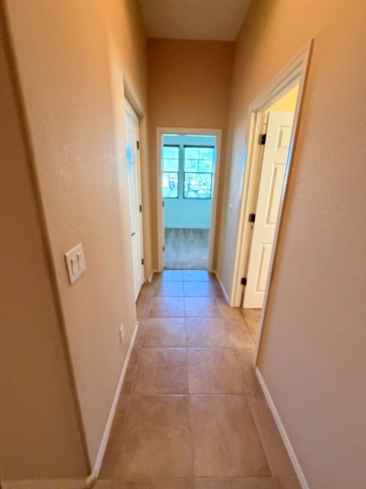 32613 N 23rd Ln - Photo 7 of 38