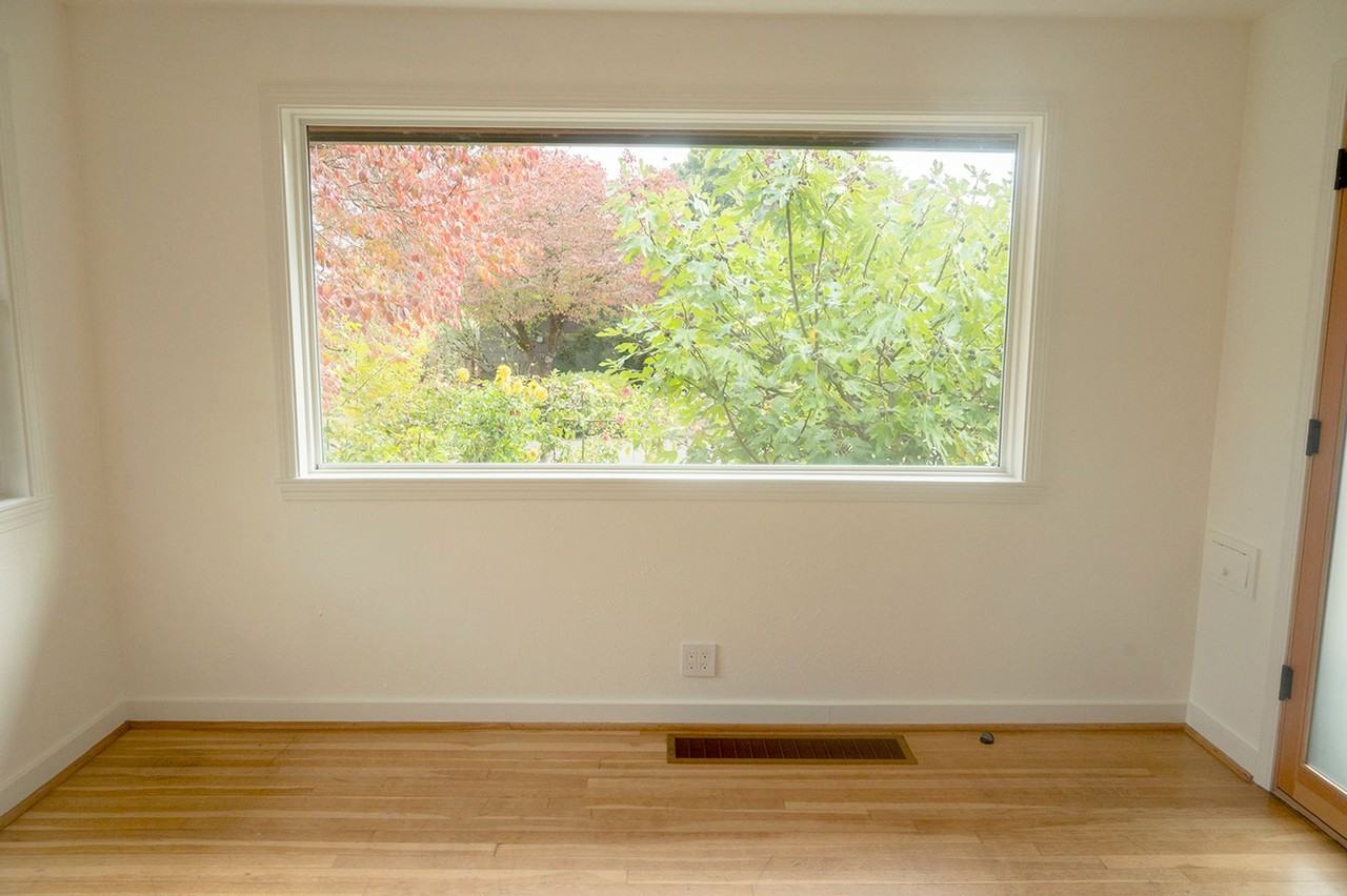 2925 Se 64th Ave - Photo 6 of 22