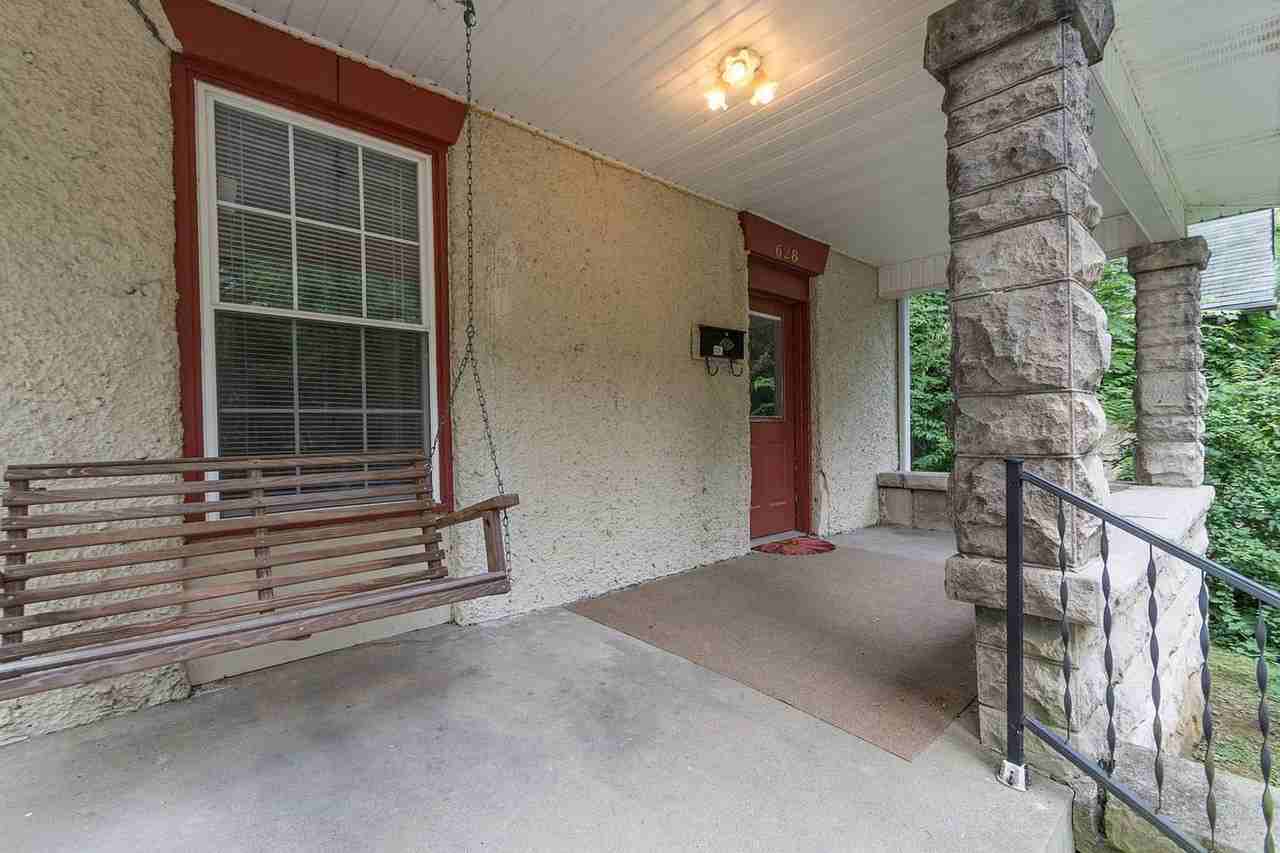 628 E University St - Photo 6 of 50