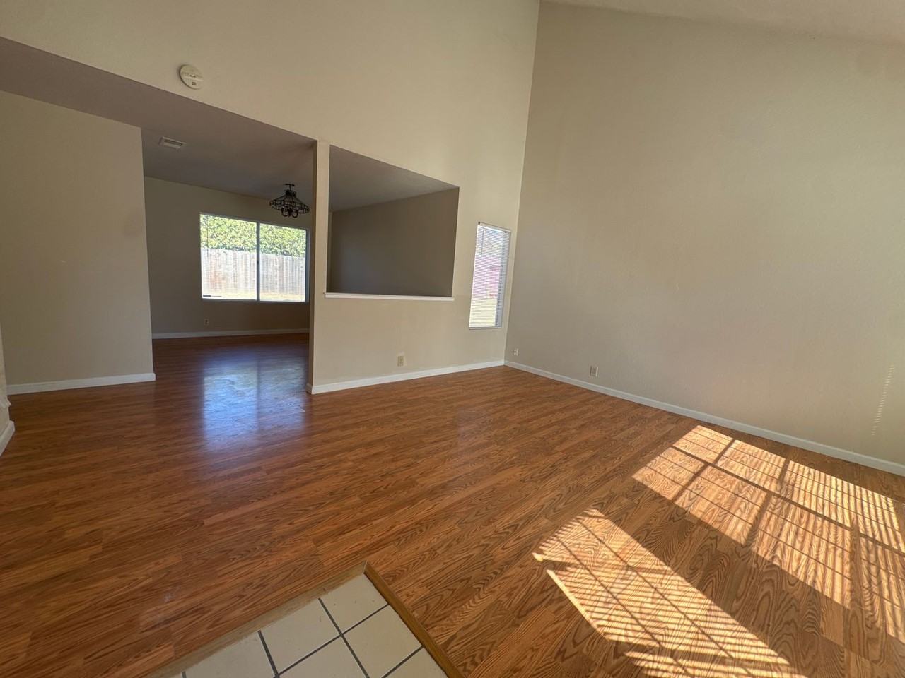 640 Angelina Way - Photo 4 of 47