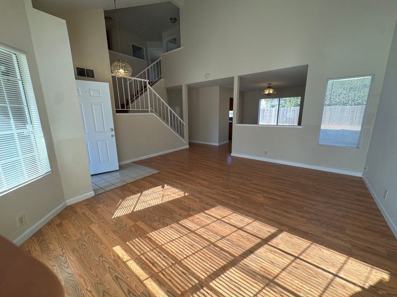 640 Angelina Way - Photo 7 of 47