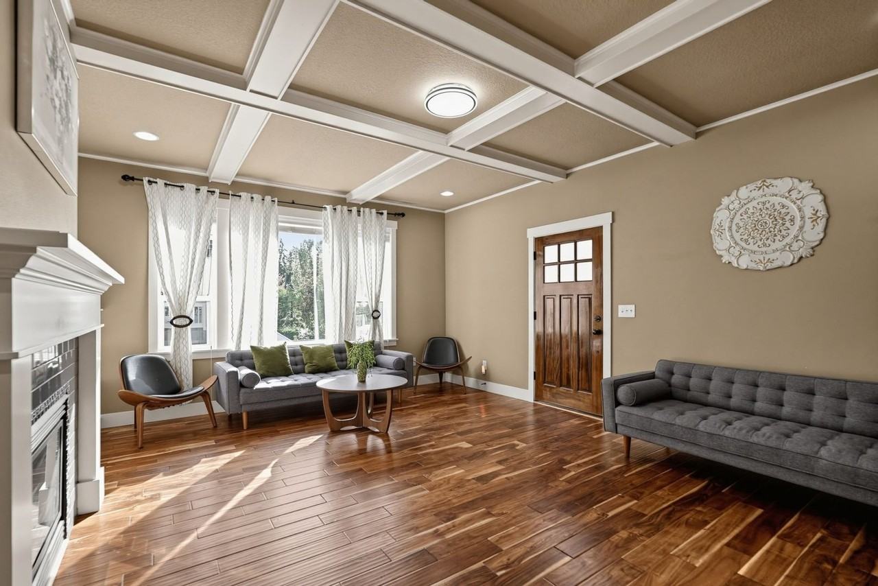 3830 Nw Unrath Pl - Photo 5 of 32