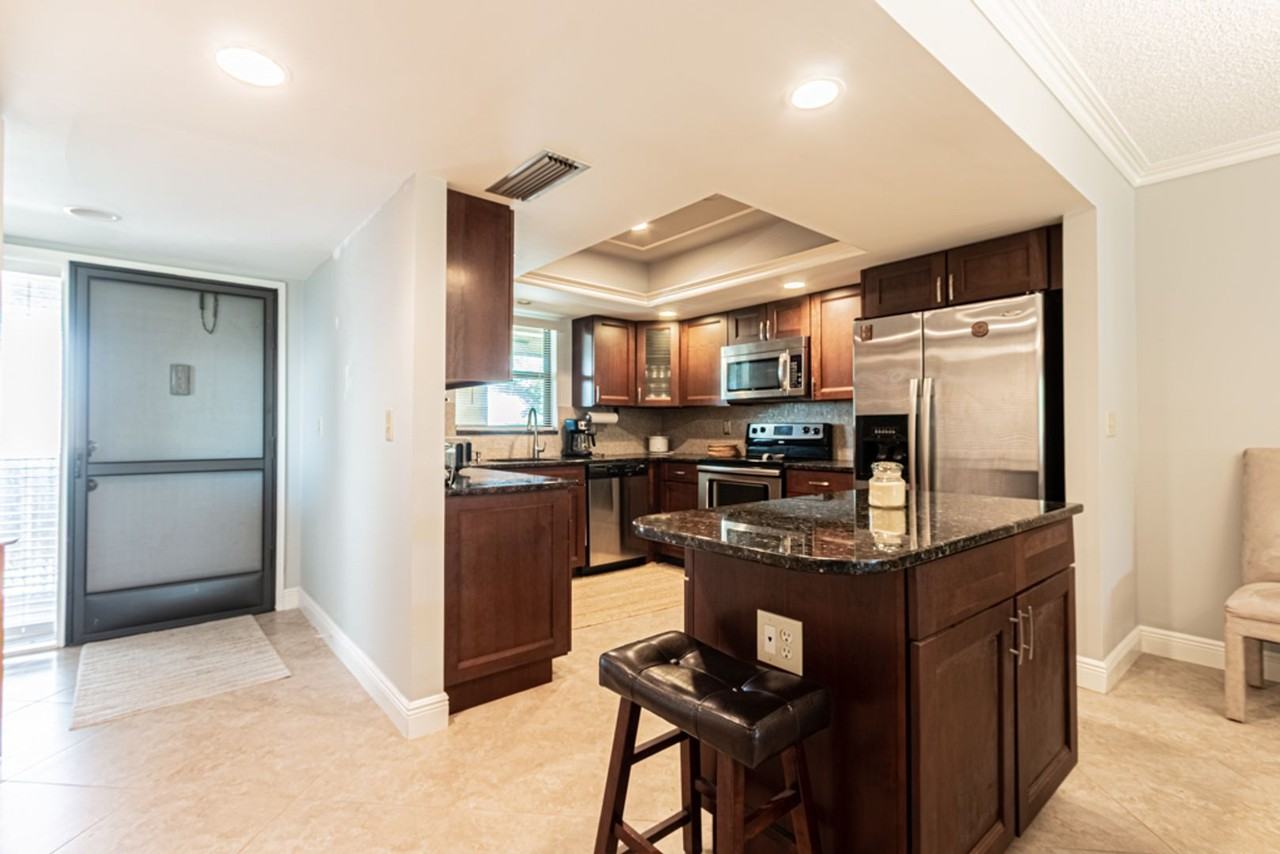 75 Saint Andrews Blvd - Photo 3 of 50