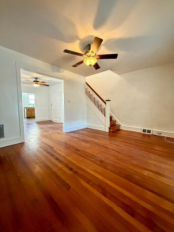 7 Rhodes Ave - Photo 3 of 25