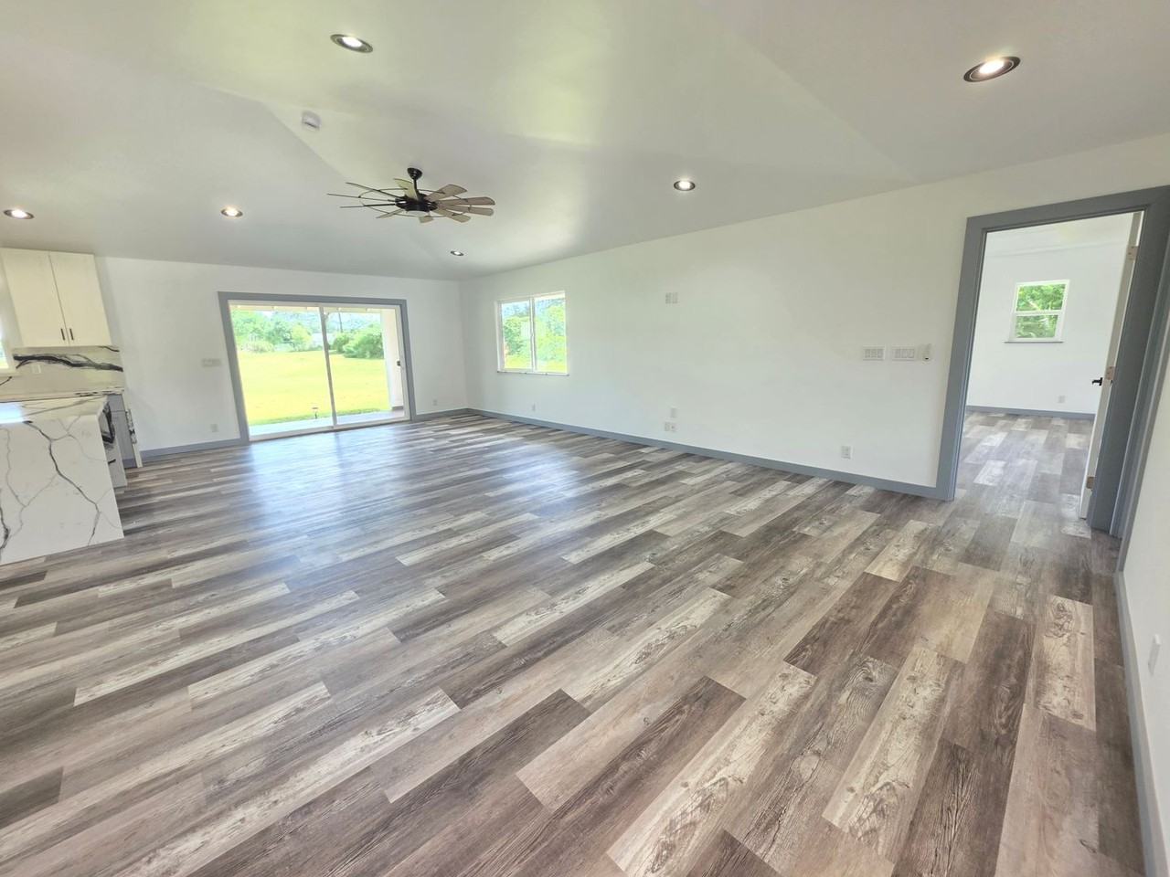 15-1505 14th Ave - Photo 5 of 25