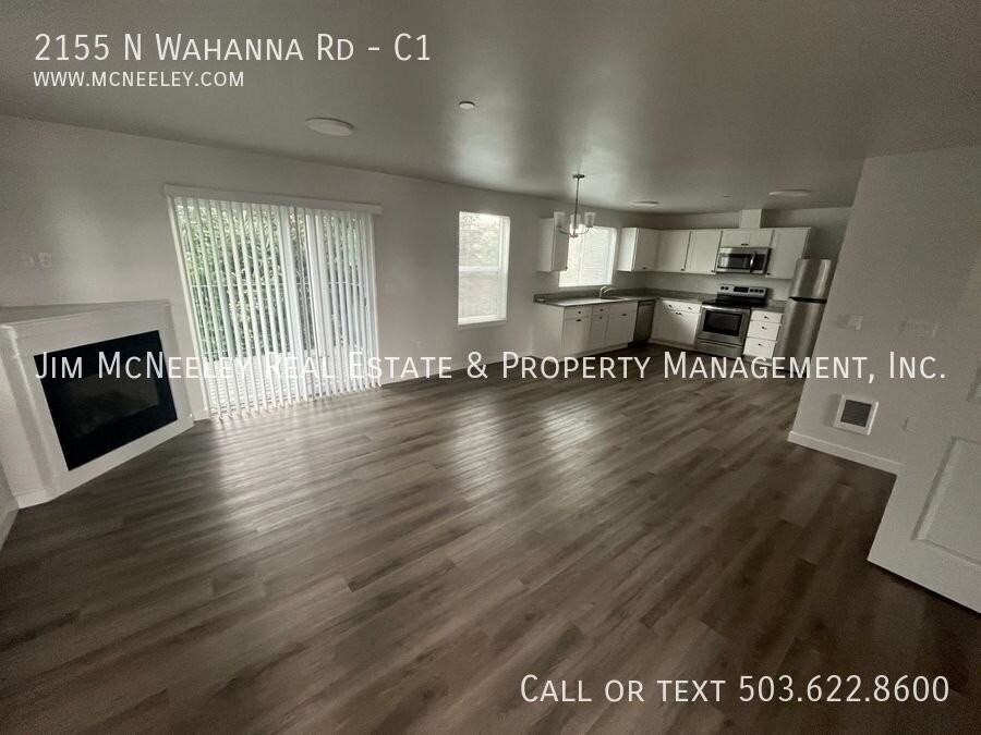 2155 N Wahanna Rd #C1 - Photo 4 of 11