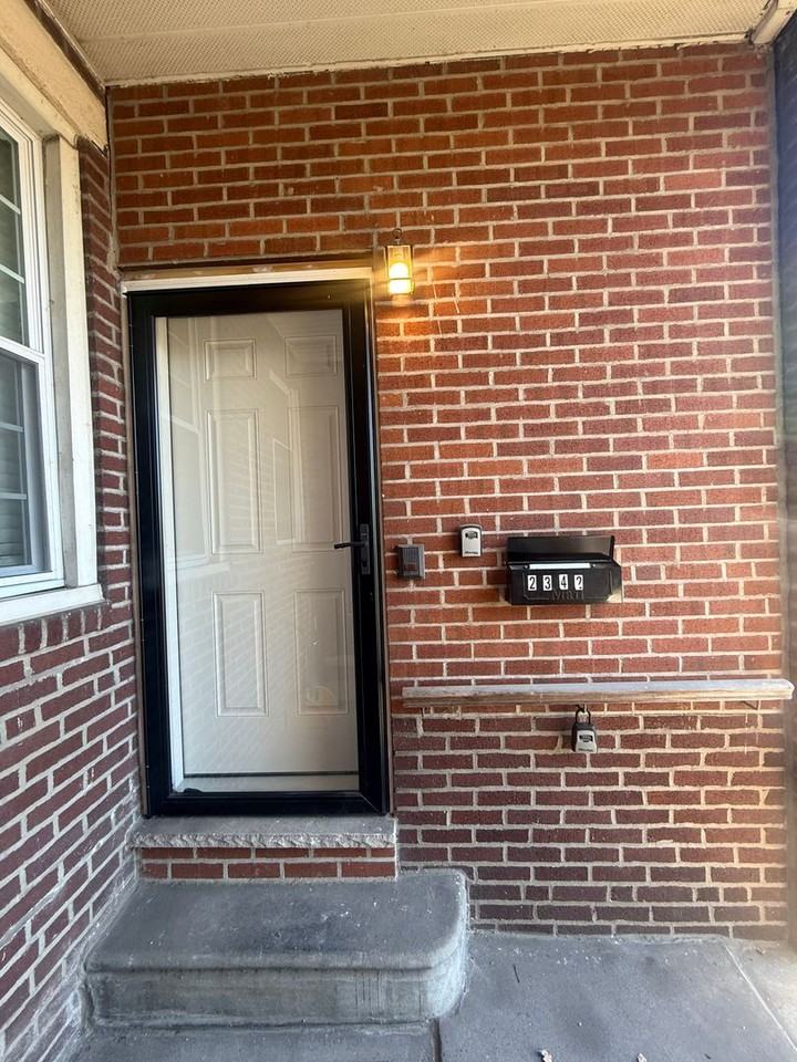 2342 S 24th St - Photo 2 of 23