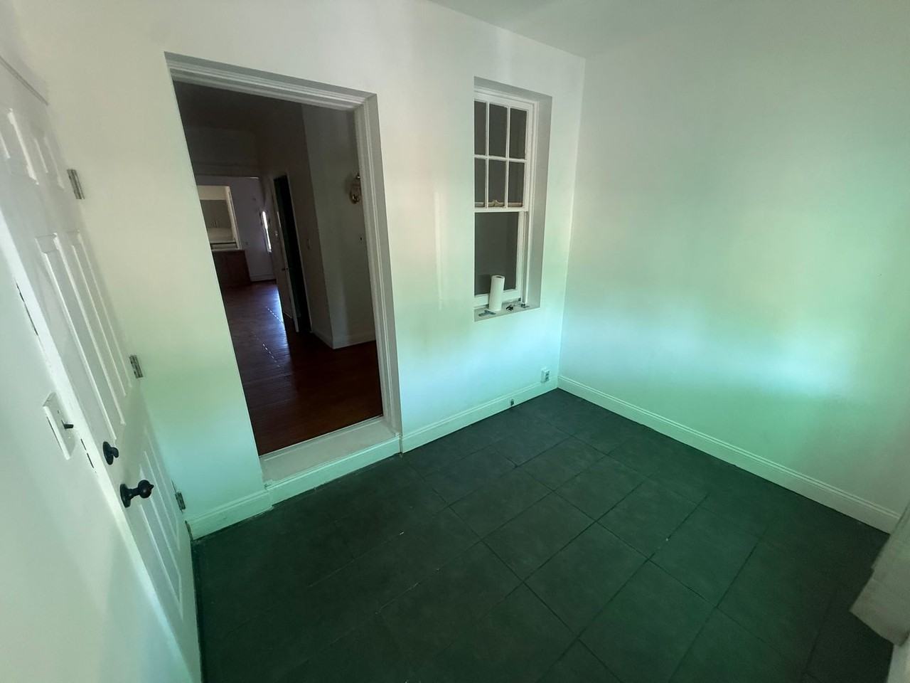 2342 S 24th St - Photo 3 of 23