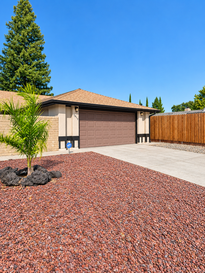 5013 Timbercreek Way - Photo 2 of 17