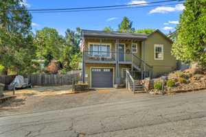 featured image of 792 Fiske St