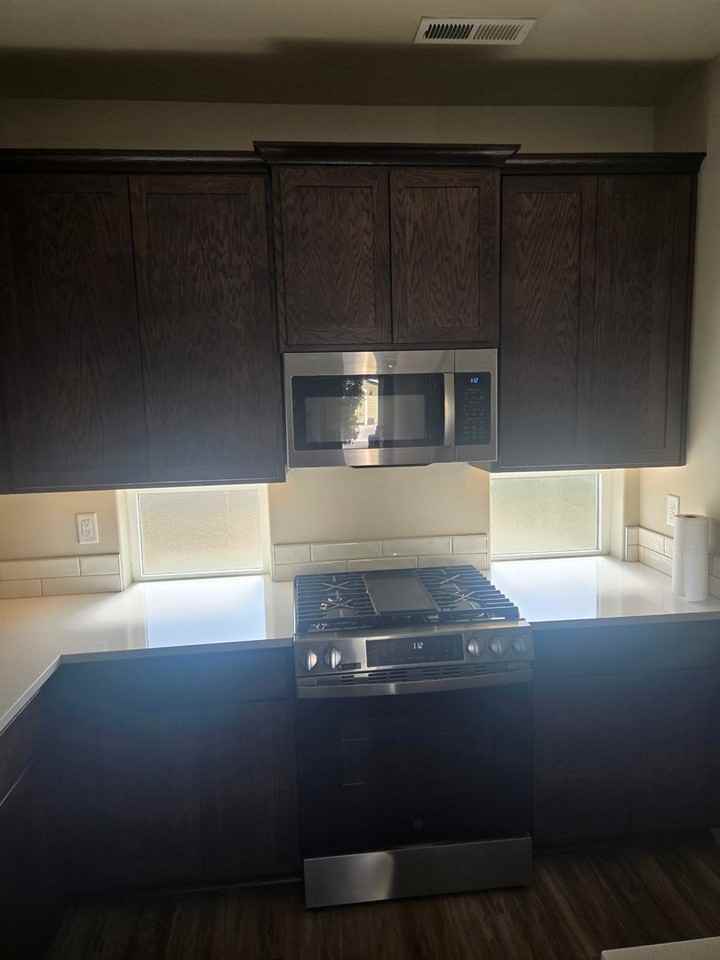 564 E Legacy Ave - Photo 6 of 32