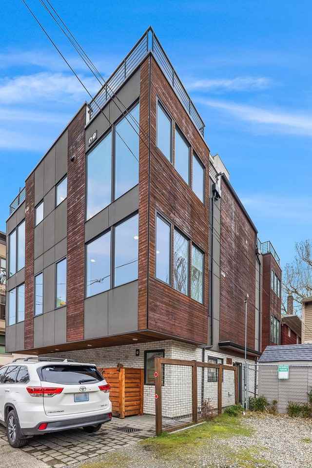 119 18th Ave E #A - Photo 2 of 28