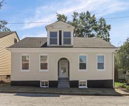 312 S Jackson St - Photo 1 of 1