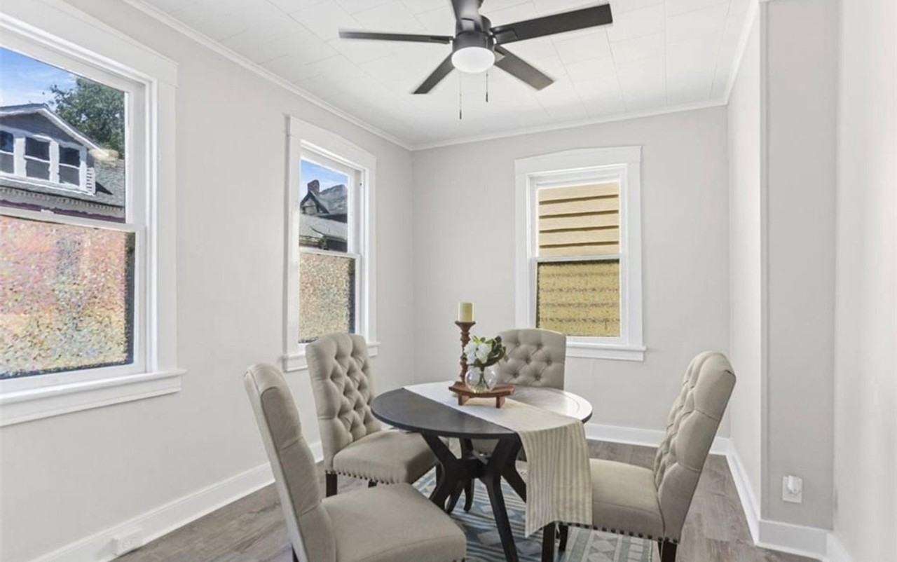 312 S Jackson St - Photo 4 of 14