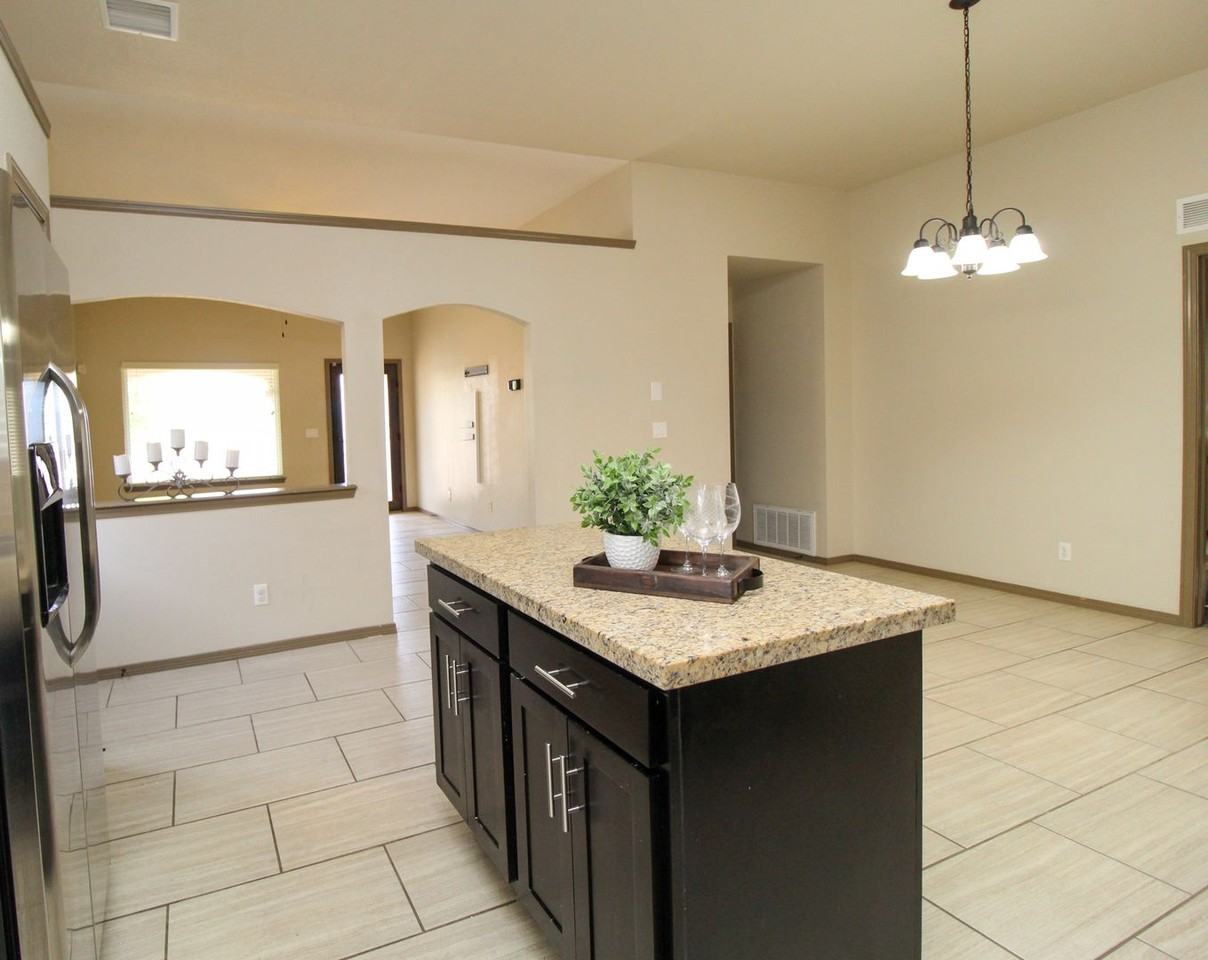 12753 Maria L Fernandez - Photo 7 of 16