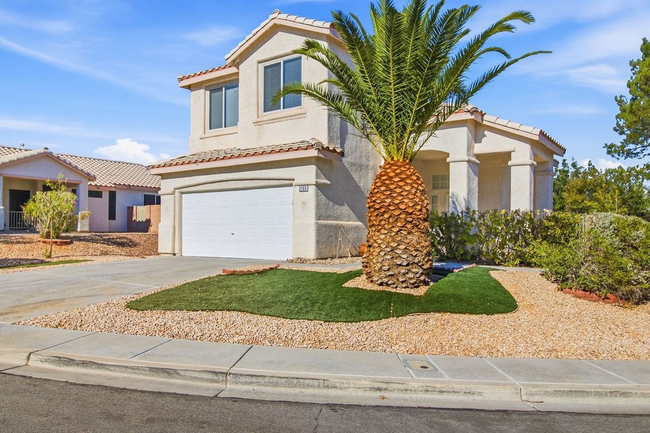 2760 Saigon Dr - Photo 4 of 27
