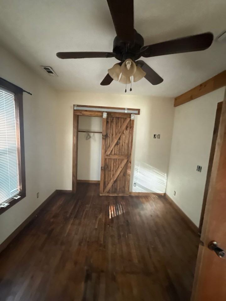 1012 East St - Photo 4 of 12