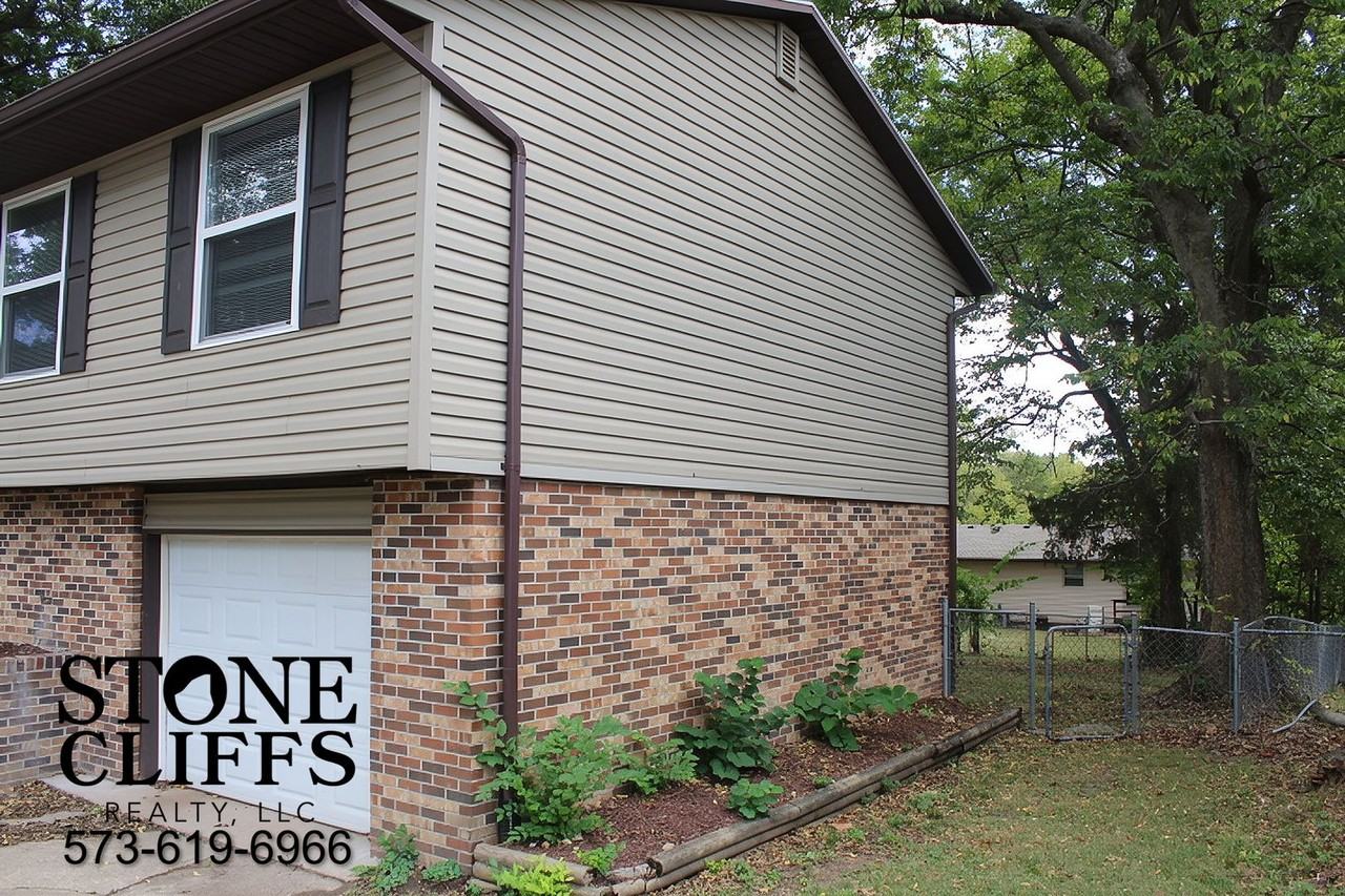 5021 Shady Ln - Photo 3 of 29