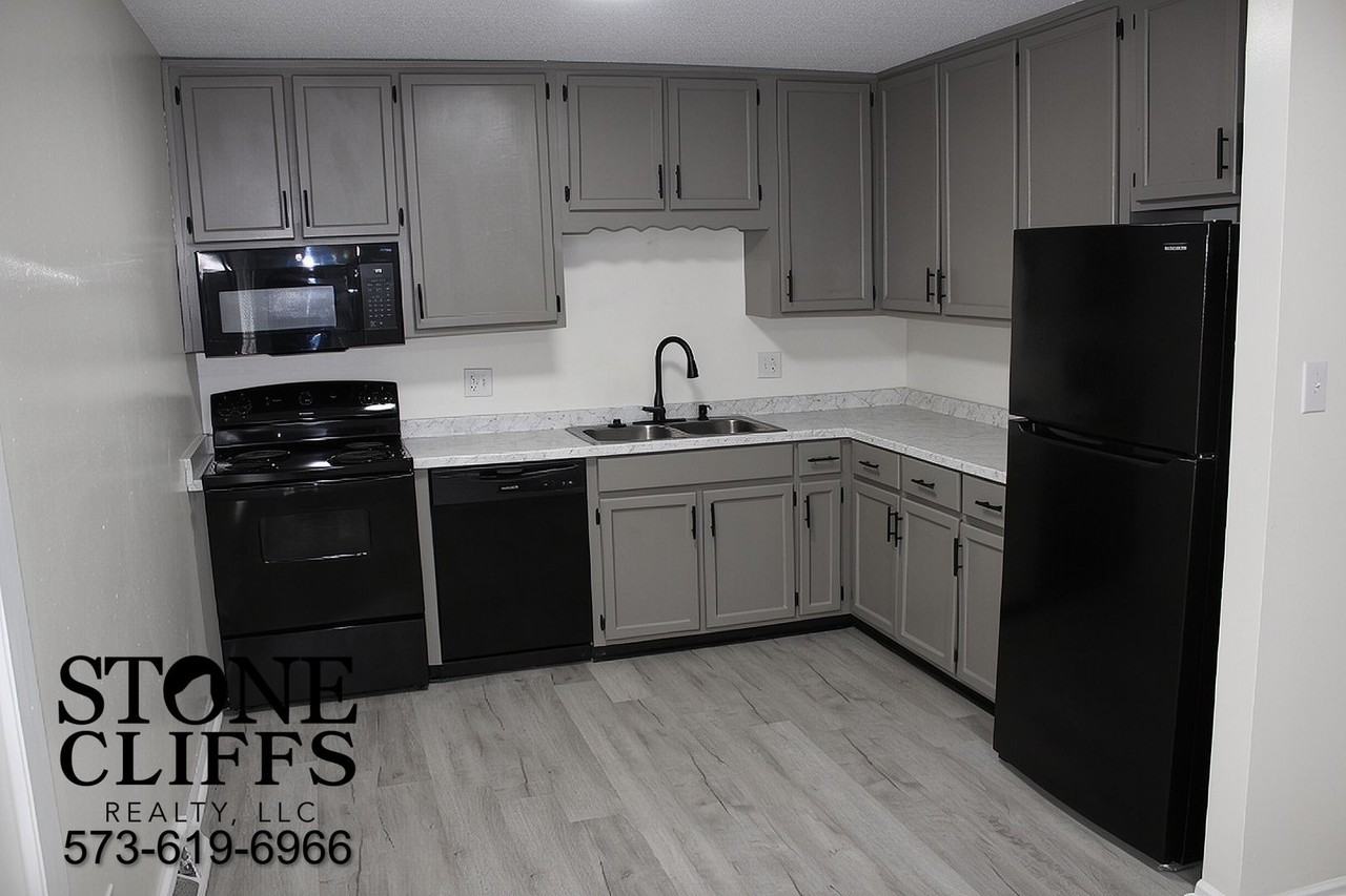 5021 Shady Ln - Photo 7 of 29