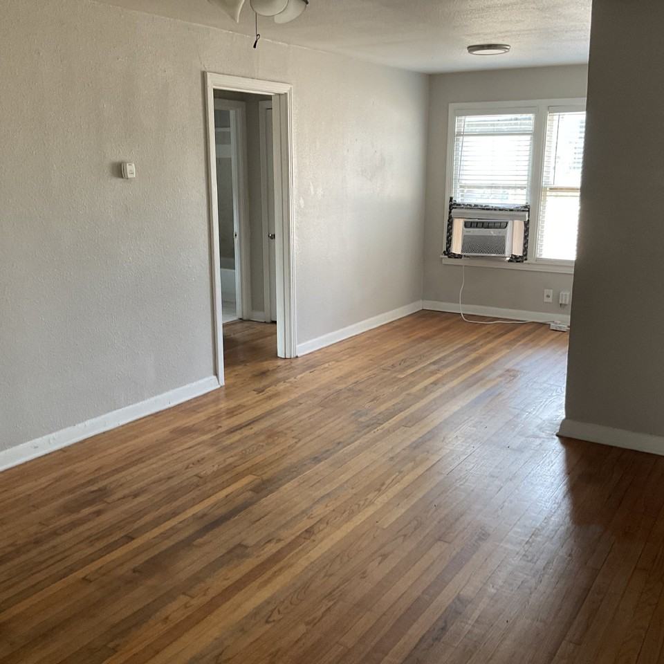 103 Thomas Jefferson Dr #2 - Photo 7 of 22