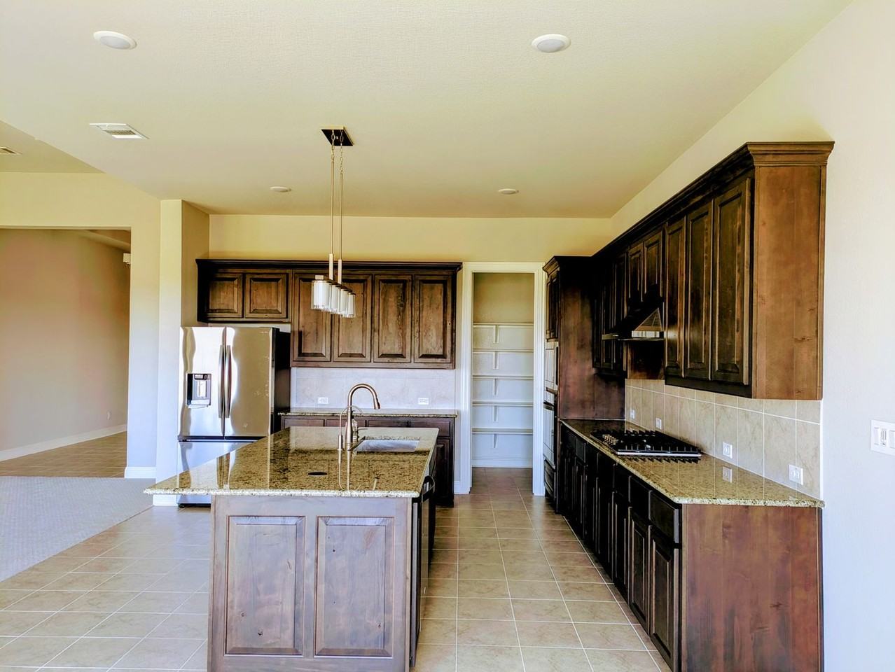 3010 Meadow Dell Dr - Photo 4 of 28