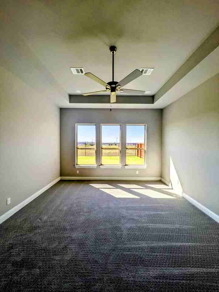 3010 Meadow Dell Dr - Photo 7 of 28