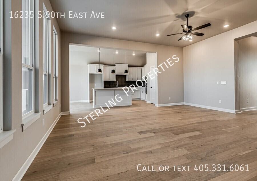 16235 S 90th East Ave - Photo 7 of 30